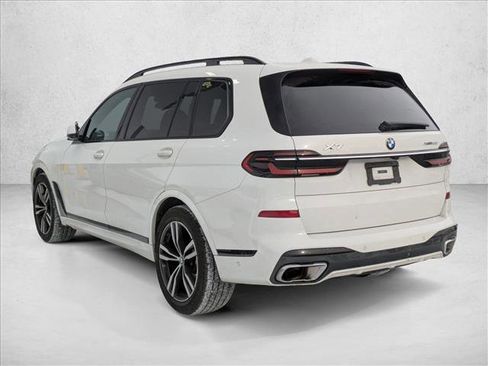 Used 2024 BMW X7 xDrive40i w/ M Sport Package image 6