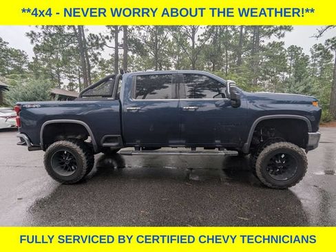 Used 2020 Chevrolet Silverado 2500 LTZ w/ LTZ Premium Package AWD/4WD image 3