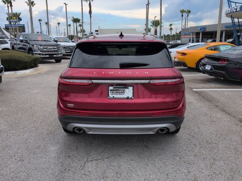 Used 2026 Lincoln Corsair Premiere FWD image 6