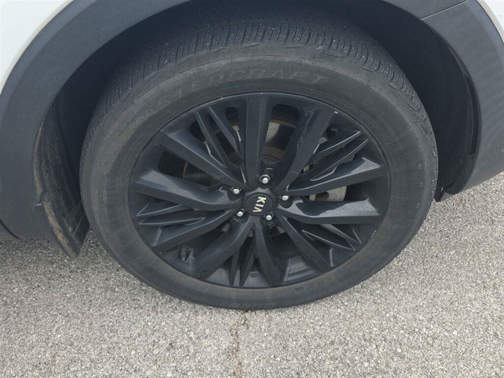 Used 2020 Kia Telluride SX FWD image 9