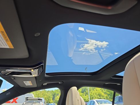 New 2026 Mercedes-Benz E 350 4MATIC Sedan image 29