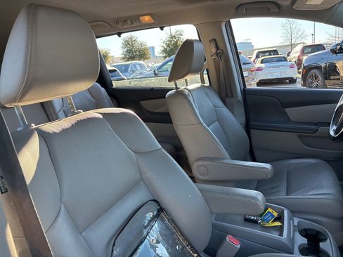 Used 2016 Honda Odyssey EX-L image 11