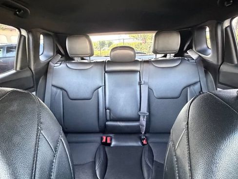 Used 2024 Jeep Compass Latitude AWD/4WD image 32