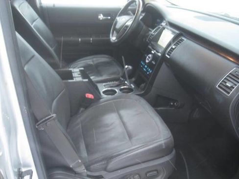 Used 2018 Ford Flex Limited image 23