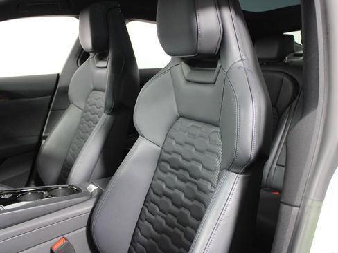 Used 2023 Audi e-tron GT Premium Plus image 14