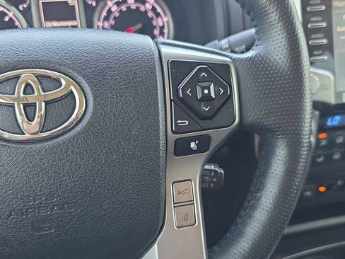 Used 2023 Toyota 4Runner Limited AWD/4WD image 15