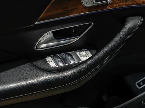 Used 2025 Mercedes-Benz GLS 580 4MATIC image 81