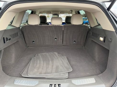 Used 2025 Lincoln Nautilus Premier image 41