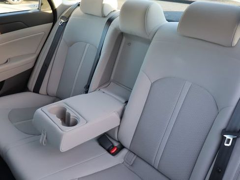 Used 2017 Hyundai Sonata Sport FWD image 7