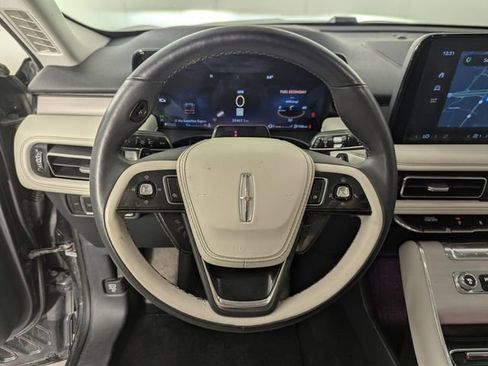 Used 2025 Lincoln Aviator Reserve w/ Jet Appearance Package image 13