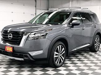 New 2025 Nissan Pathfinder Platinum w/ Cargo Package video 2