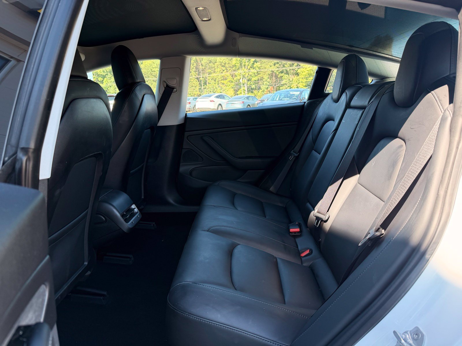 Used 2018 Tesla Model 3 Long Range AWD/4WD image 19