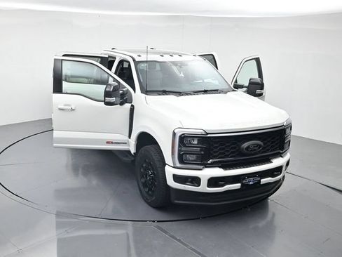 New 2026 Ford F250 Lariat w/ Black Appearance Package AWD/4WD image 47