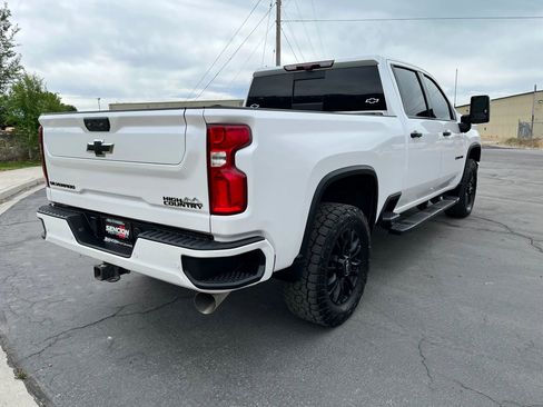 Used 2023 Chevrolet Silverado 2500 High Country w/ Z71 Off-Road Package AWD/4WD image 8