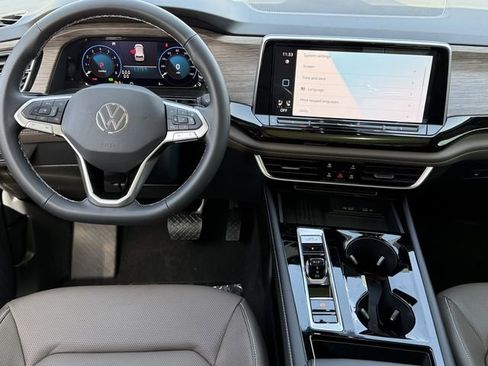New 2026 Volkswagen Atlas SEL AWD/4WD image 8
