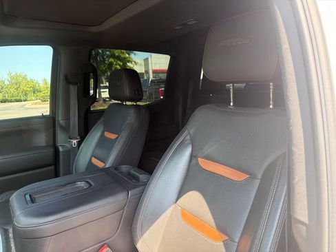 Used 2019 GMC Sierra 1500 AT4 w/ AT4 Premium Package AWD/4WD image 9