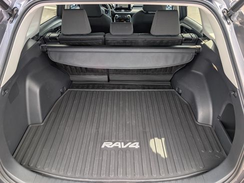Used 2023 Toyota RAV4 XLE w/ Convenience Package FWD image 14