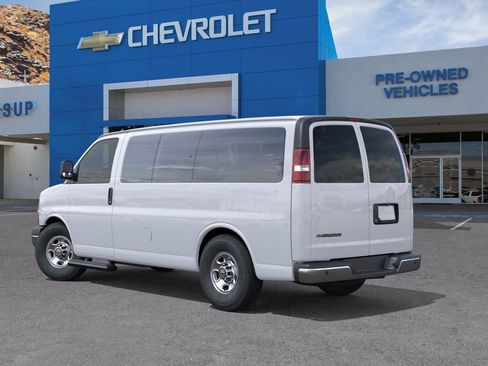 New 2026 Chevrolet Express 2500 LT w/ LT Preferred Equipment Group image 3