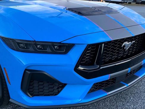 Used 2025 Ford Mustang GT Premium image 27