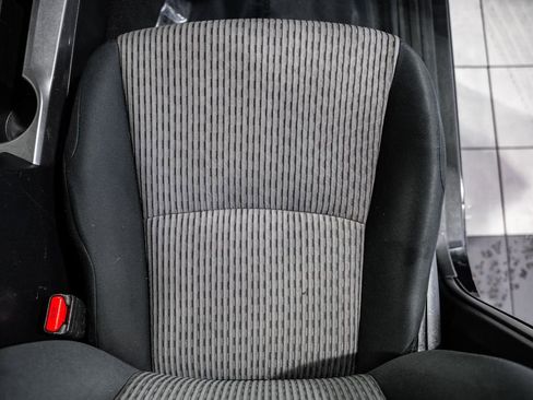 Used 2016 Toyota 4Runner SR5 image 28