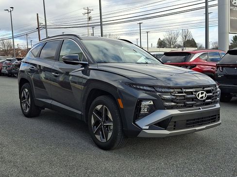 Certified 2025 Hyundai Tucson SEL image 3