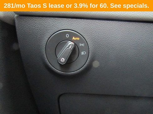 New 2024 Volkswagen Taos SE AWD/4WD image 16