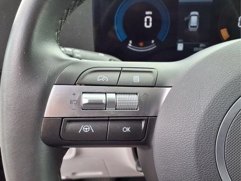 Used 2025 Hyundai Kona SEL AWD/4WD image 19