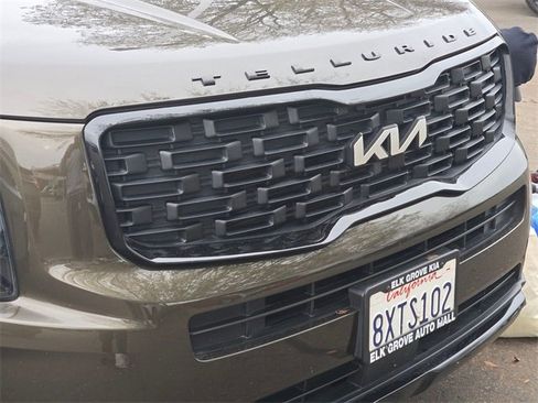 Certified 2022 Kia Telluride EX w/ EX Premium Package image 5