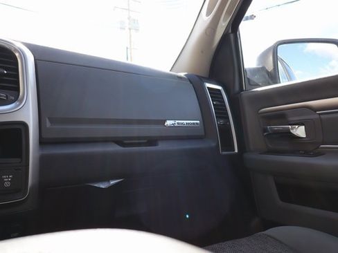Used 2018 RAM 1500 Big Horn image 41