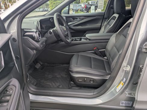 Used 2026 Chevrolet Blazer EV LT FWD image 11
