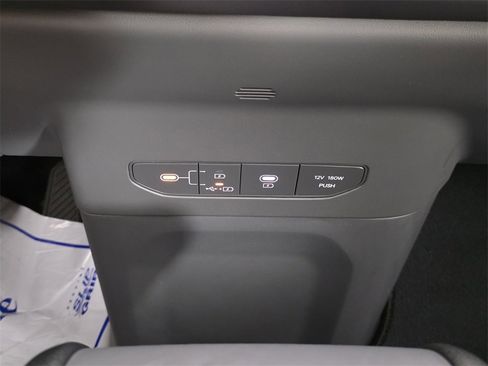 Used 2026 Kia EV9 Light image 28