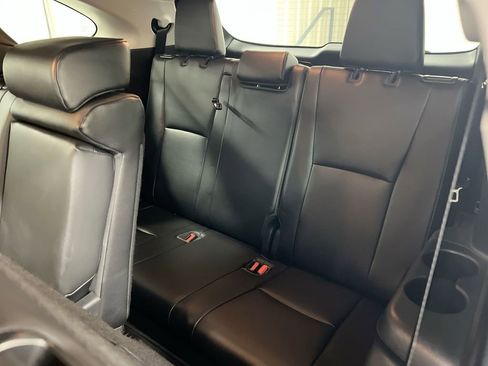 Used 2021 Toyota Highlander Limited image 25
