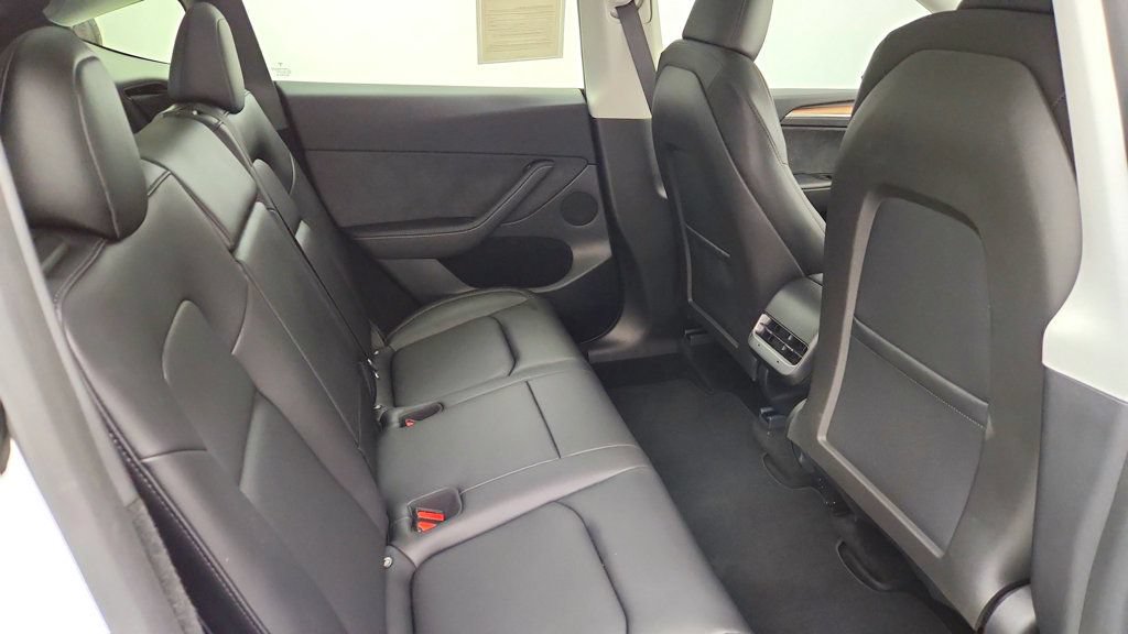 Used 2024 Tesla Model Y Performance AWD/4WD image 28