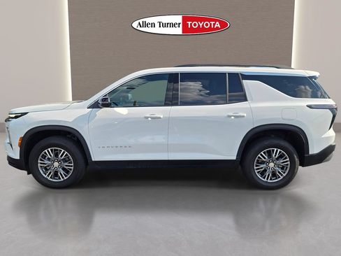 Used 2026 Chevrolet Traverse LT FWD image 14