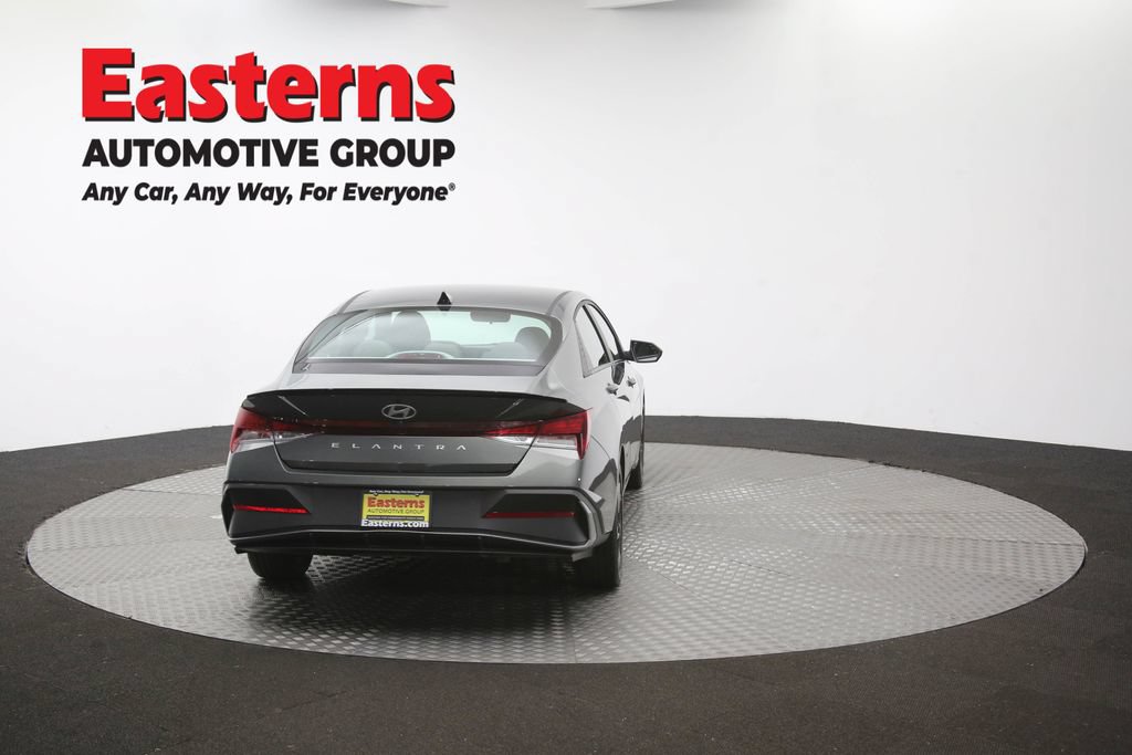 Used 2026 Hyundai Elantra Sport FWD image 39