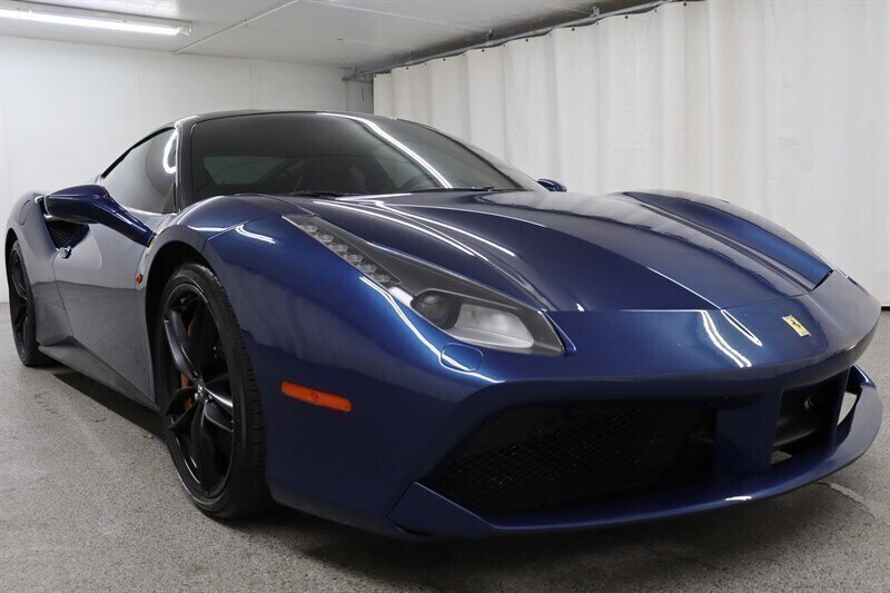 Used 2017 Ferrari 488 GTB RWD image 1