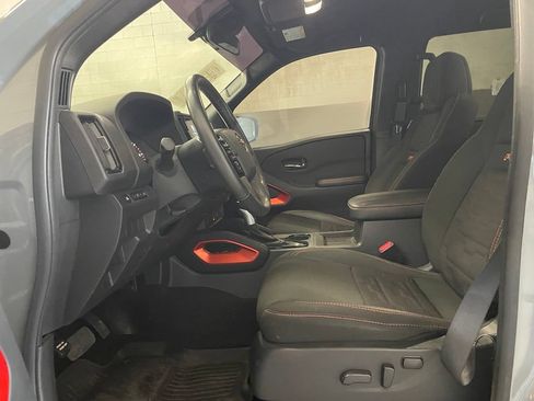 Certified 2025 Nissan Frontier Pro-X w/ Tow Package RWD image 10