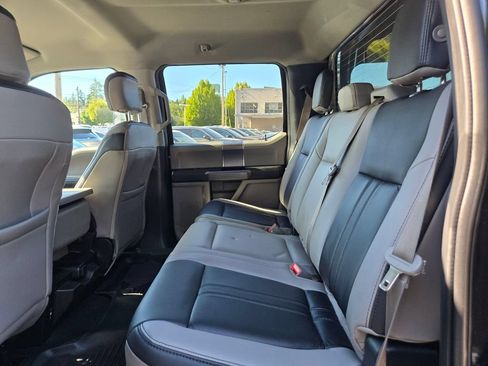 Used 2019 Ford F150 XLT w/ Equipment Group 302A Luxury AWD/4WD image 18