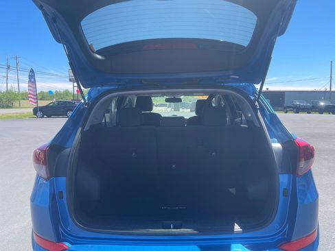 Used 2017 Hyundai Tucson SE AWD/4WD image 7