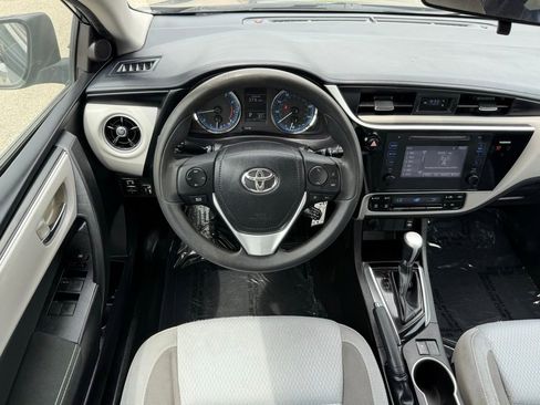 Used 2017 Toyota Corolla LE image 26