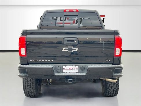 Used 2018 Chevrolet Silverado 1500 LTZ Z71 w/ LTZ Plus Package image 5