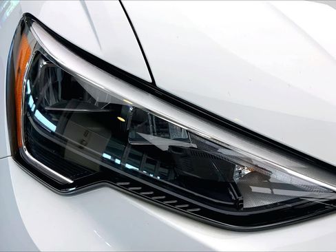 Used 2022 Audi Q3 2.0T Premium w/ Convenience Package image 27