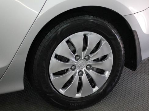 Used 2012 Honda Accord LX image 57