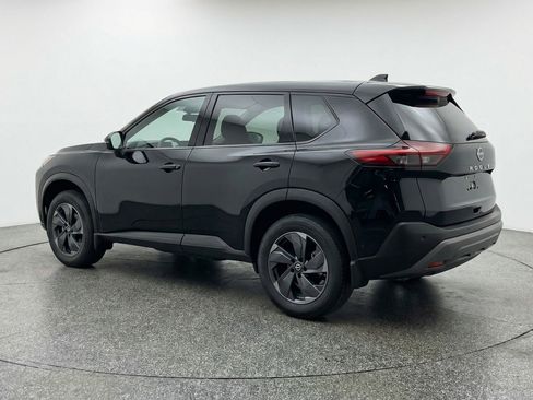 Used 2025 Nissan Rogue SV image 6