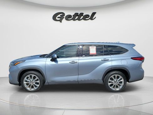 Used 2023 Toyota Highlander Limited FWD image 8
