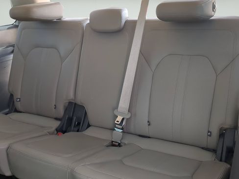Used 2019 Ford Expedition Limited w/ Equipment Group 301A RWD image 21