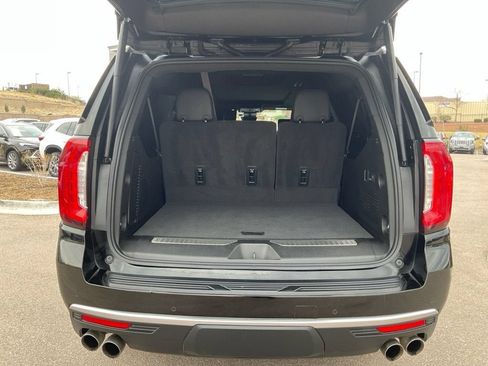 Used 2024 GMC Yukon XL Denali w/ Advanced Technology Package AWD/4WD image 20