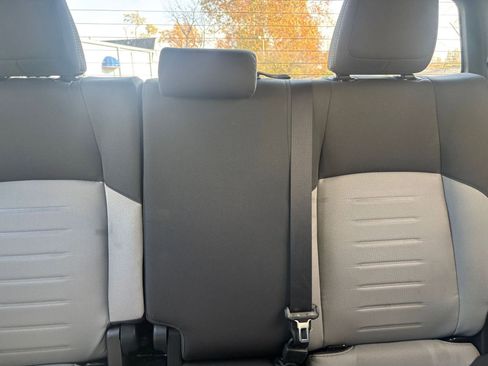 Used 2025 Toyota Tacoma TRD Off-Road image 36