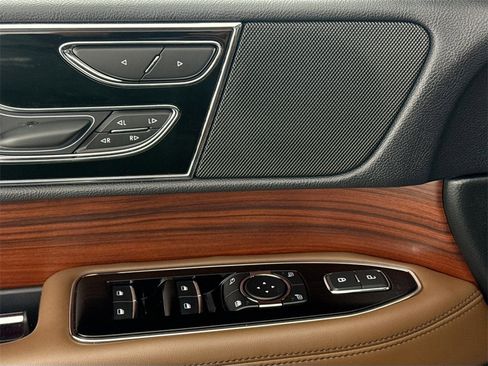 Used 2024 Lincoln Navigator Reserve image 18