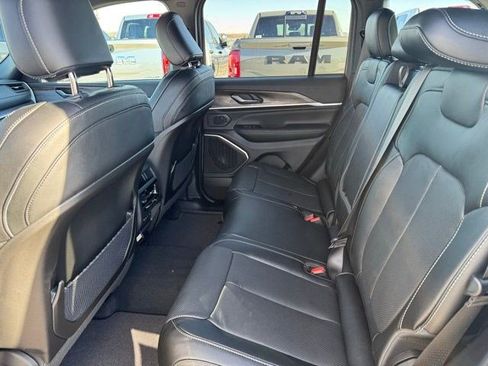 New 2026 Jeep Grand Cherokee Limited Reserve image 33